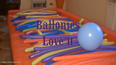 Balloonies Love It Pt1 - video