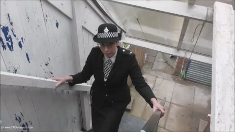 WPC Barby Investigates - video