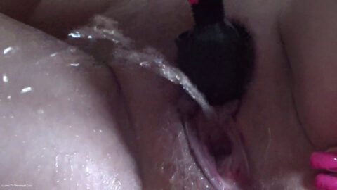 Squirting & Smoking Pt2 - video