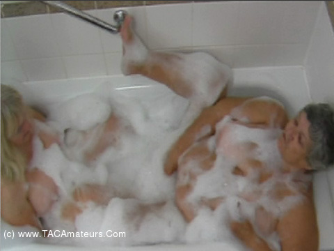 Lesbo Bath Time Pt4 - video