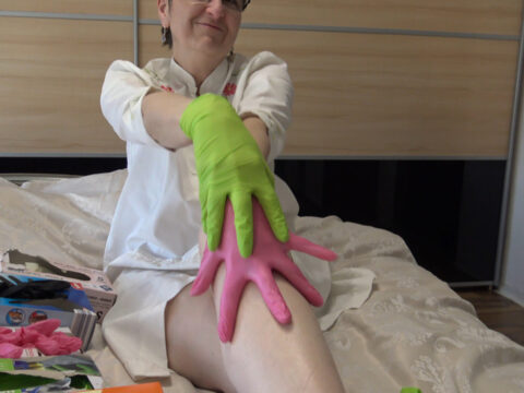 Latex Gloves Layers - video